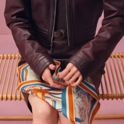 “狗狗选角日细节版”45方巾,当前为第2张(共5张)